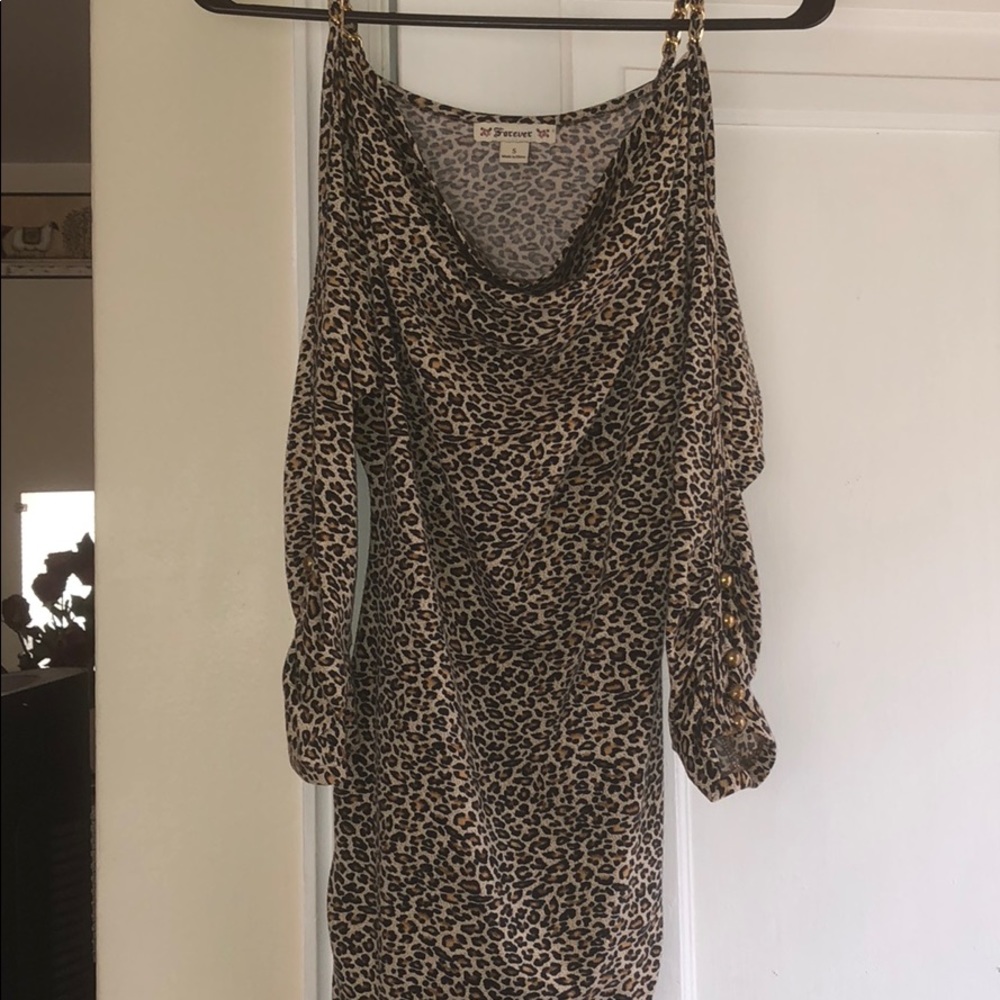 Leopard print long sleeve